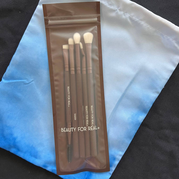 Beauty For Real Perfect Precision 1- Brush Set  5 ct - NEW - Picture 3 of 5